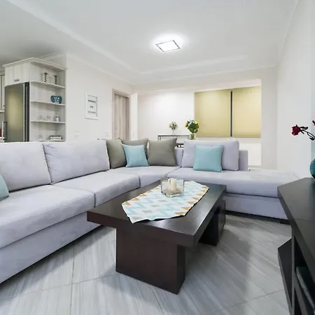 Villa Paliovigla By *